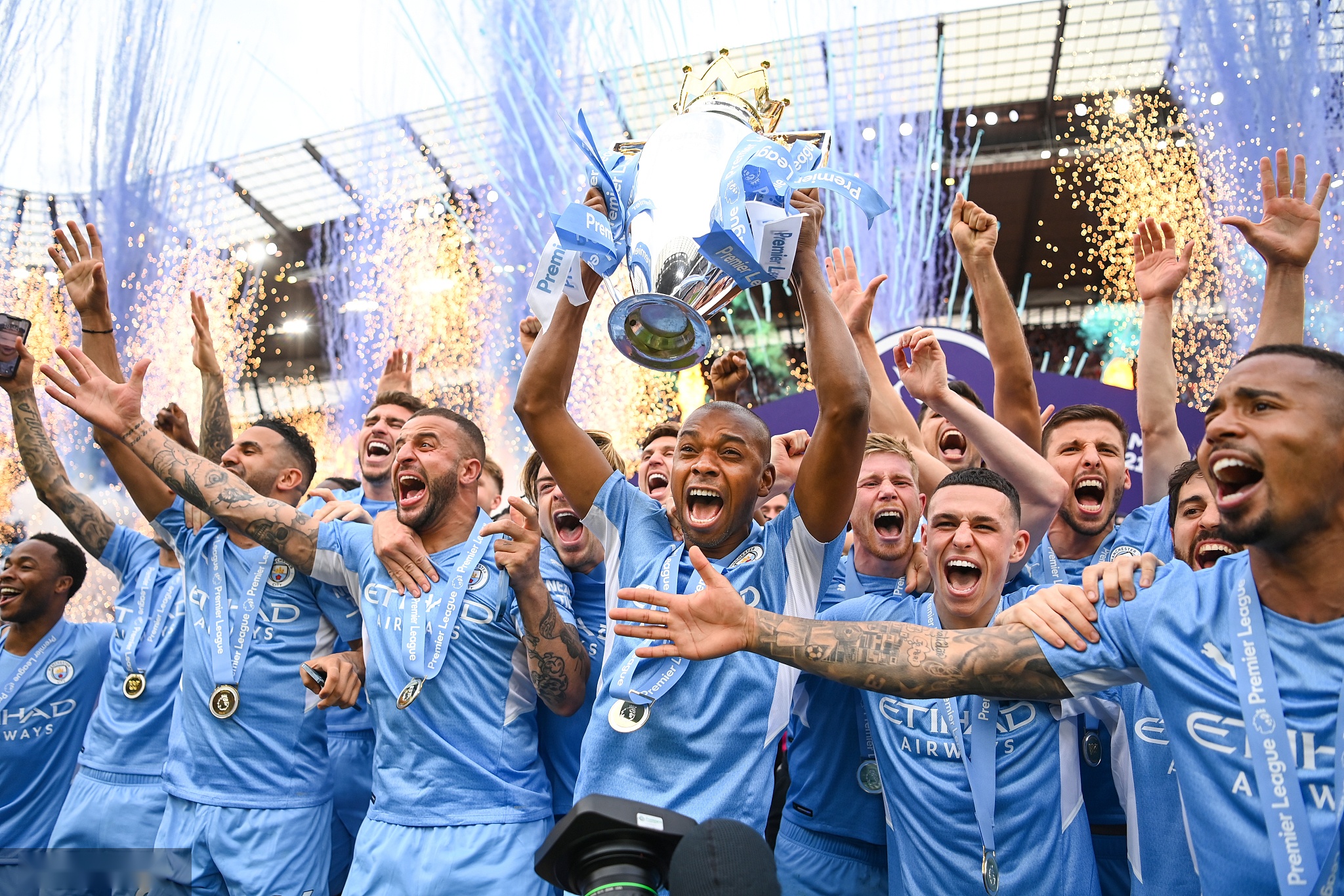 球場內外不 球場內外不